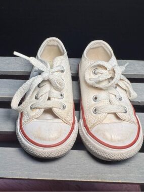 Converse Chuck Taylor All Star  Size 5 White 7J256 Infant